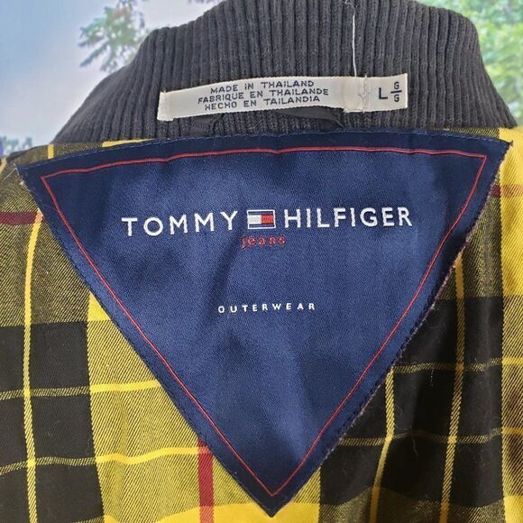 Tommy Hilfiger Diamond Quilt Vest, Large - Picture 4 of 4